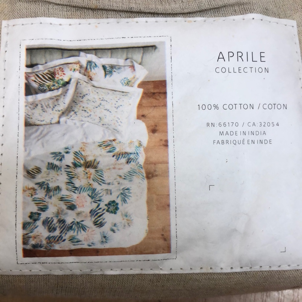 Nwt Anthropologie pair of standard shams
